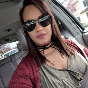 Meet your Posher, Maria